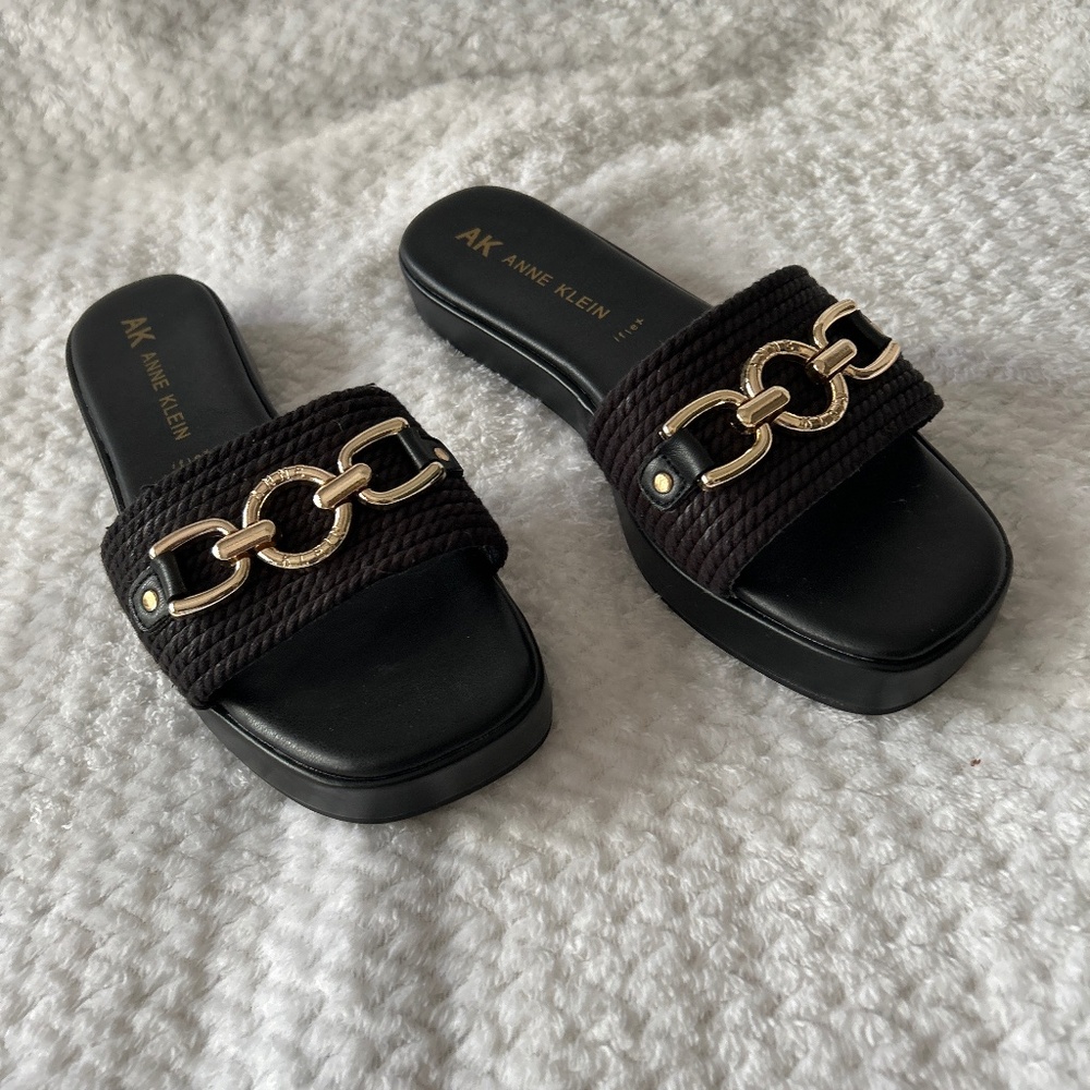 Women’s Anne Klein Tripp Chain Link platform Sandal Black Size 10 M